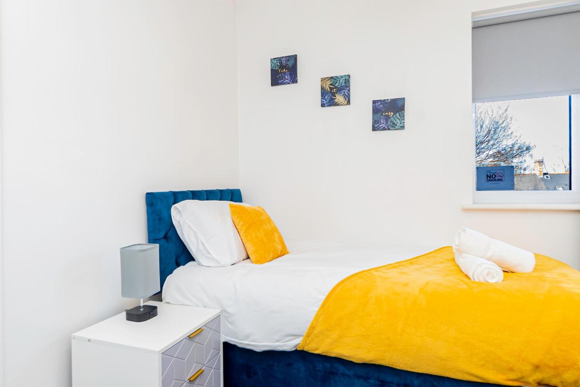 Apartment The Elms Edge With Parking! Contractors, Nhs, Professionals - Long Savings! Cardiff