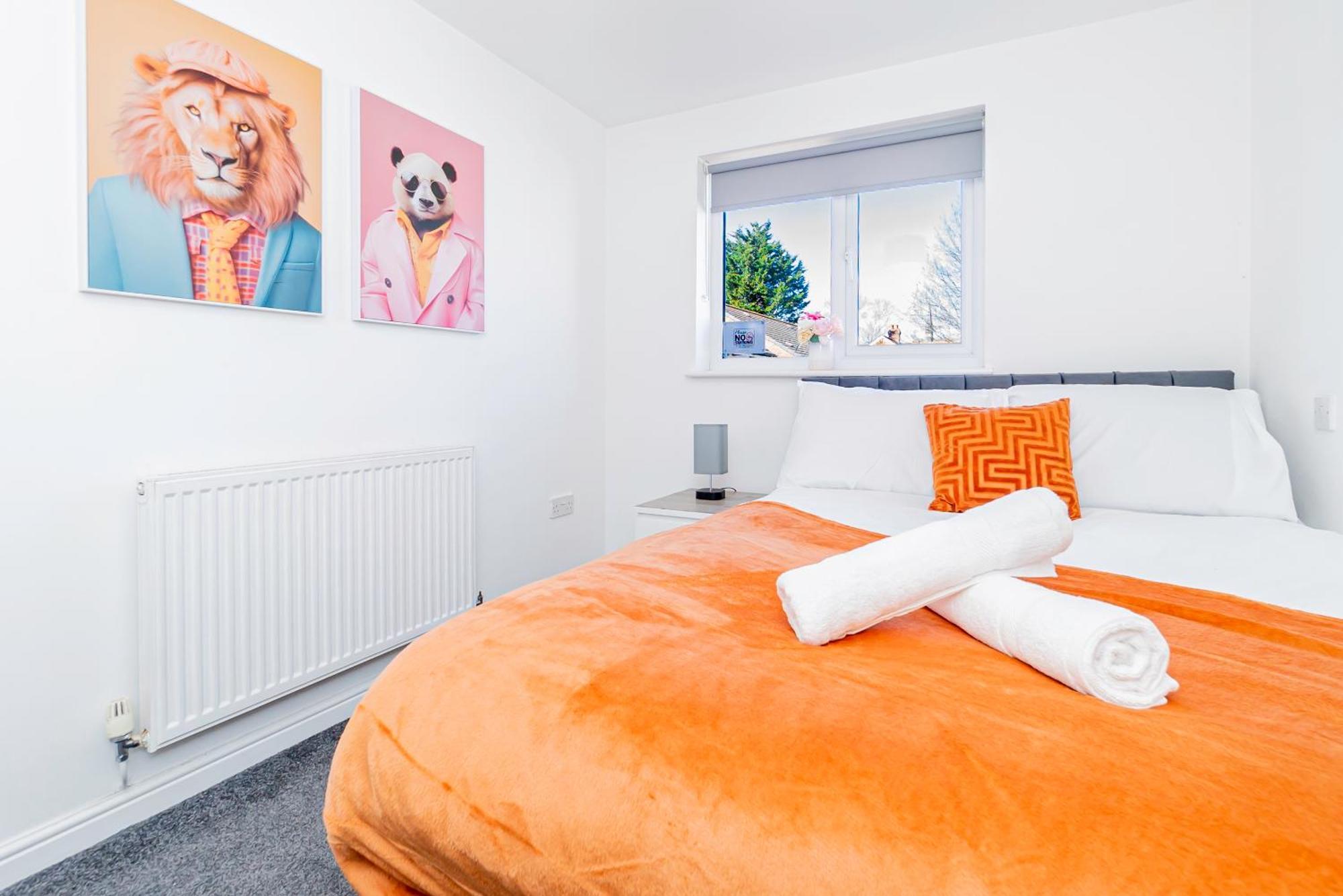 The Elms Edge With Parking! Contractors, Nhs, Professionals - Long Savings! Apartment Cardiff