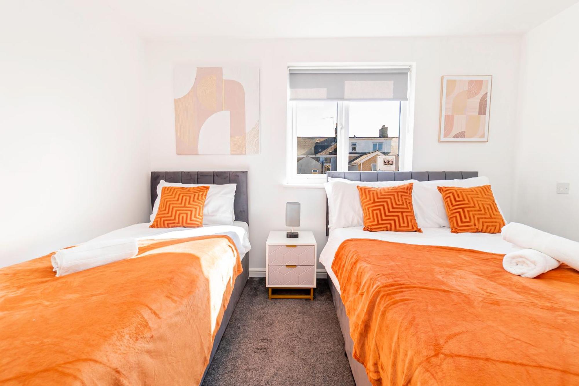 Apartment The Elms Edge With Parking! Contractors, Nhs, Professionals - Long Savings! Cardiff