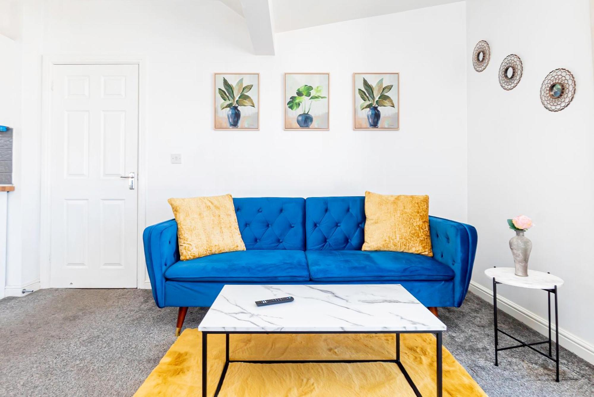 Apartment The Elms Edge With Parking! Contractors, Nhs, Professionals - Long Savings! *