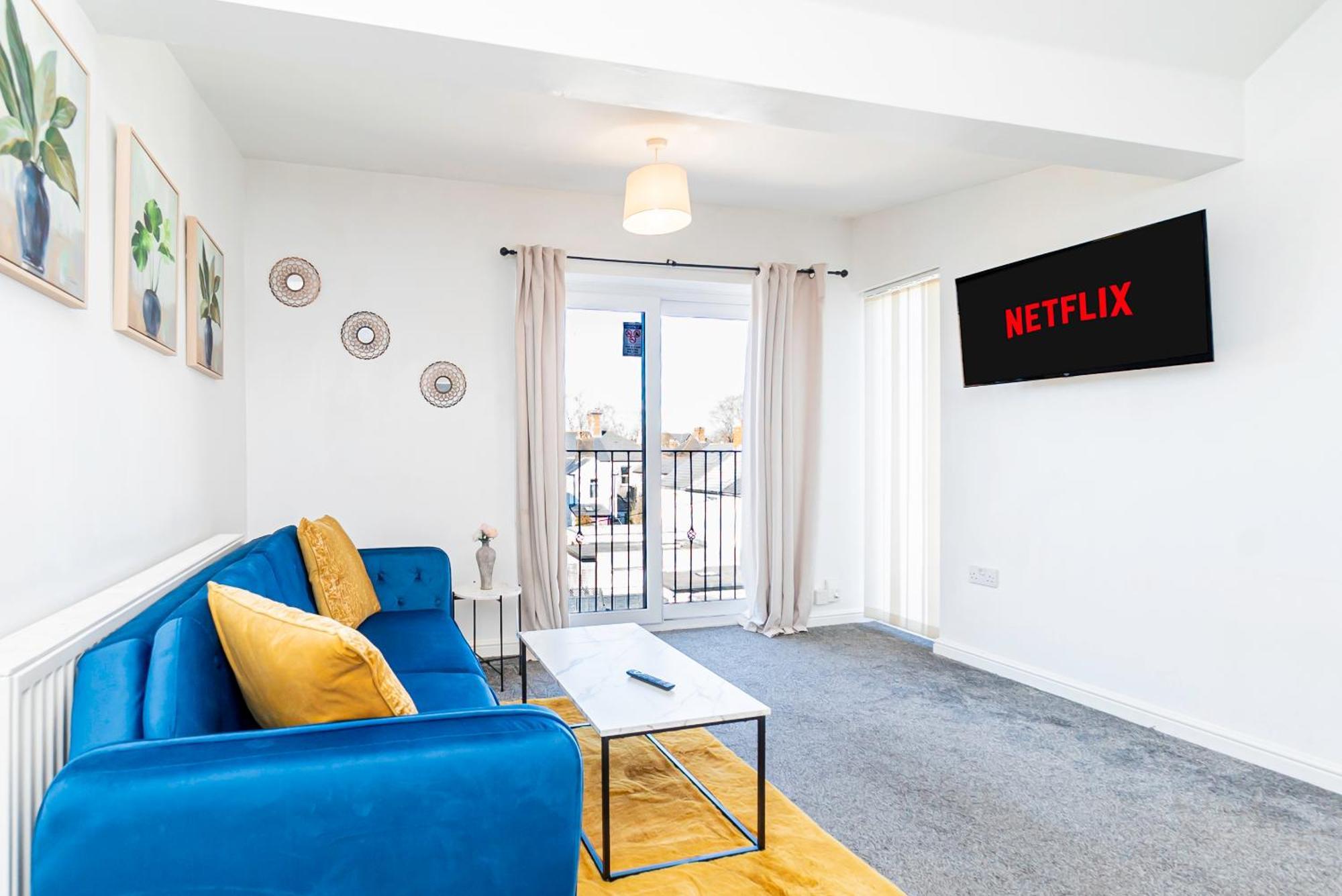 The Elms Edge With Parking! Contractors, Nhs, Professionals - Long Savings! Apartment Cardiff